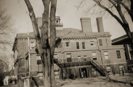 highschool1952-2.jpg